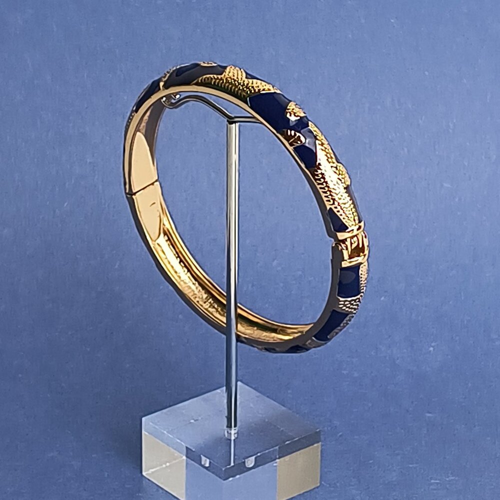 Starfish Deep Navy Enamel Bangle Hinge Clamper Round Bracelet